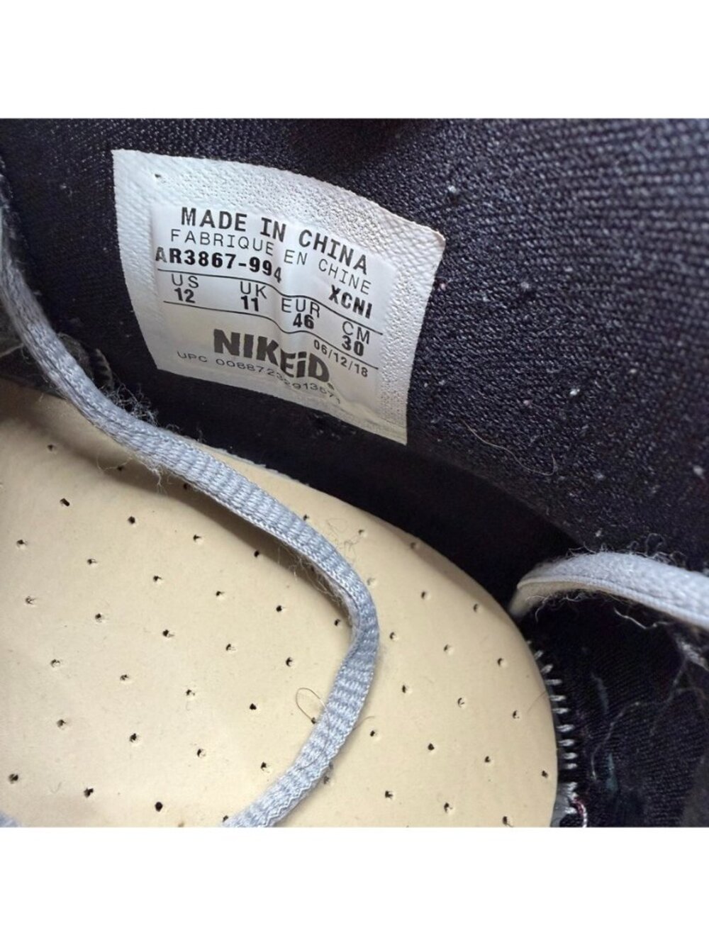 Nike Kyrie 4 Shoes Mens Size 12 Gray Black Basketball Street Wear Mid Top - Picture 11 of 13